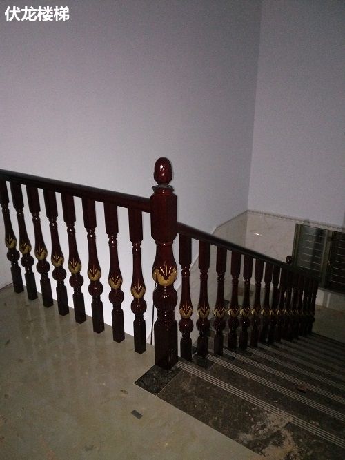 文昌木楼梯扶手定制_整体安装效