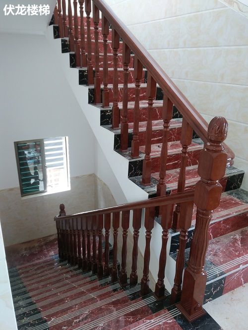 万宁楼梯扶手安装成功效果图_实