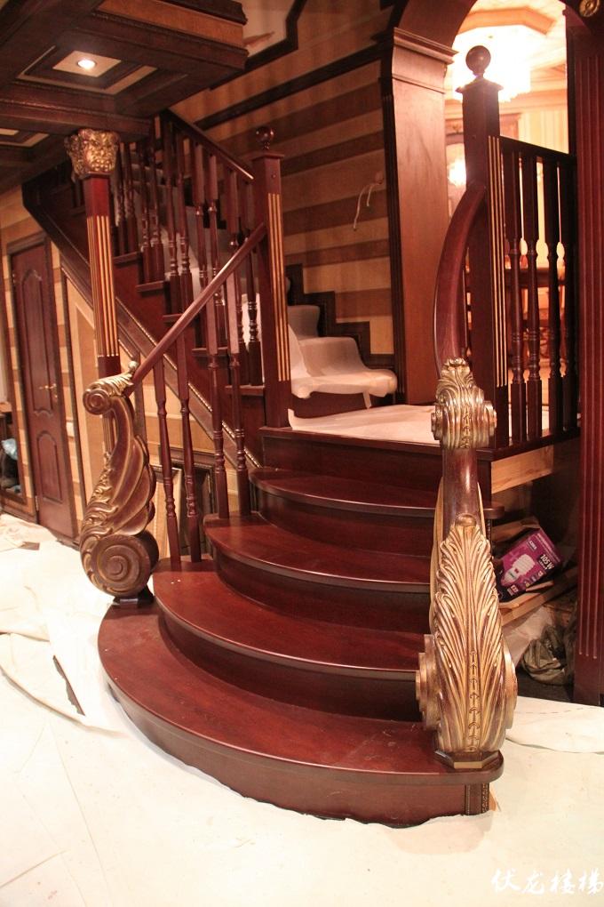 【产品3】豪华凤爪柱大柱别墅整体楼梯