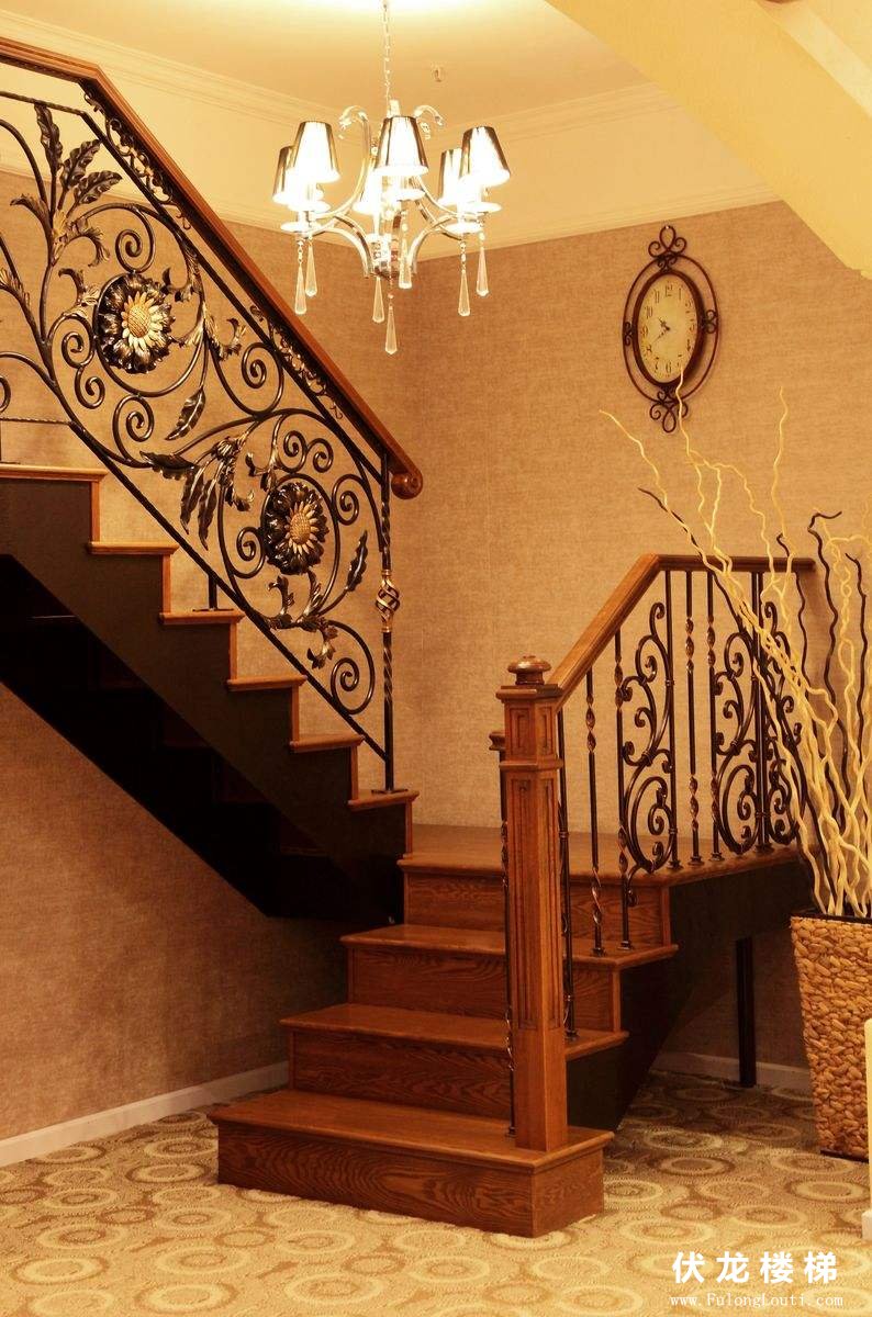 【产品2】铁艺栏杆+纯实木扶手